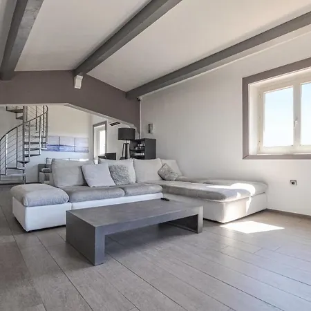 Lovely In Holiday home Saint-Laurent-du-Var