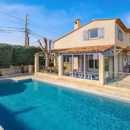 Lovely In Holiday home *